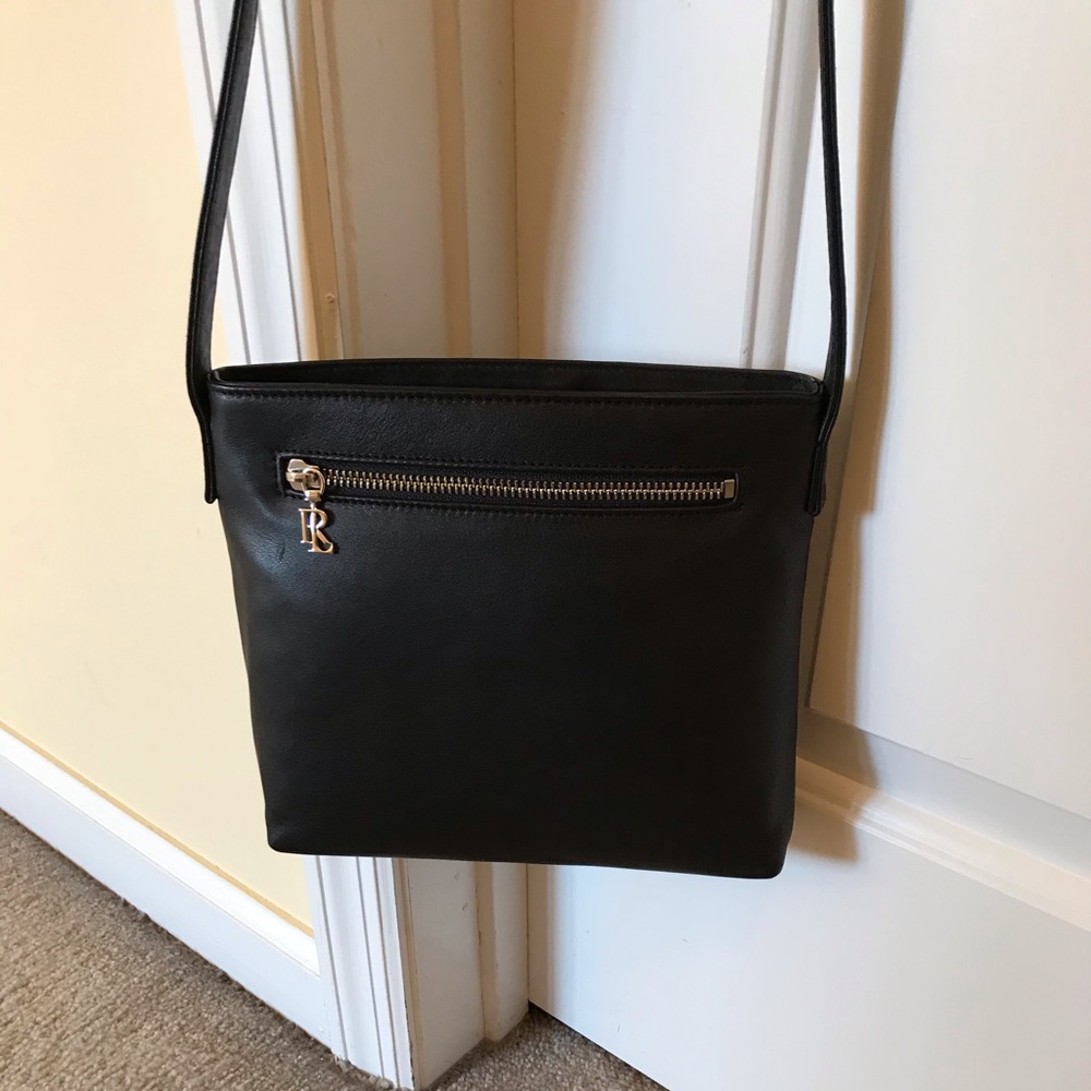 Ralph Lauren black leather crossbag.